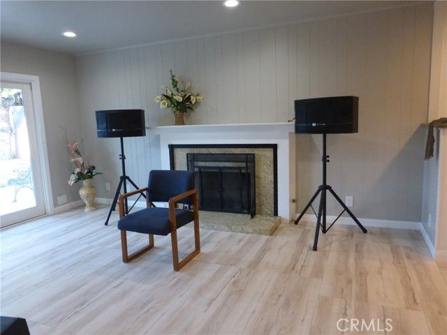 8881 Albatross Dr, Huntington Beach, CA 92646