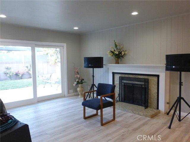 8881 Albatross Dr, Huntington Beach, CA 92646