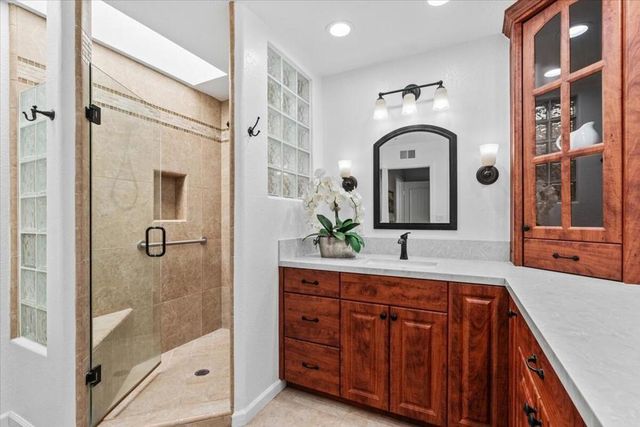 297 Paseo Primavera, Palm Desert, CA 92260