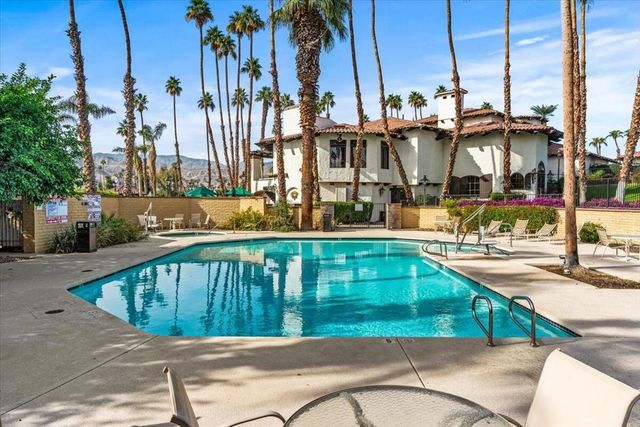 297 Paseo Primavera, Palm Desert, CA 92260