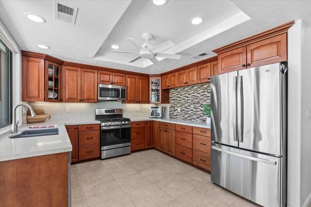 297 Paseo Primavera, Palm Desert, CA 92260