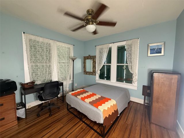 4416 Avenue R, Galveston, TX 77550