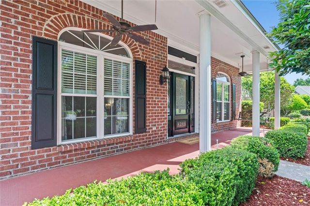 8280 Taddish Drive N, Mobile, AL 36695