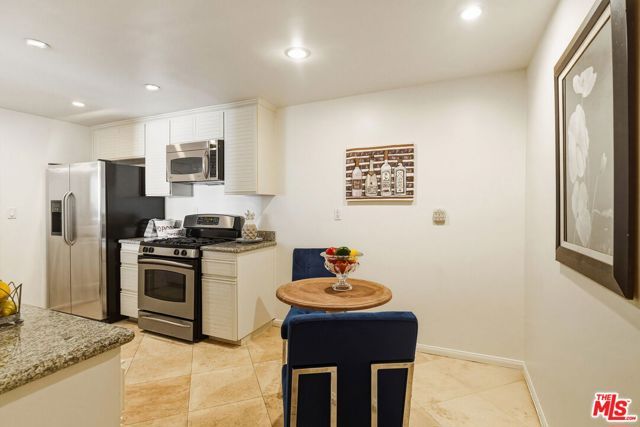 930 N Doheny Drive 308, West Hollywood, CA 90069