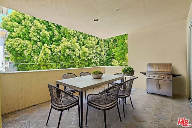 930 N Doheny Drive 308, West Hollywood, CA 90069