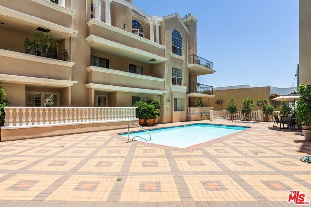 930 N Doheny Drive 308, West Hollywood, CA 90069