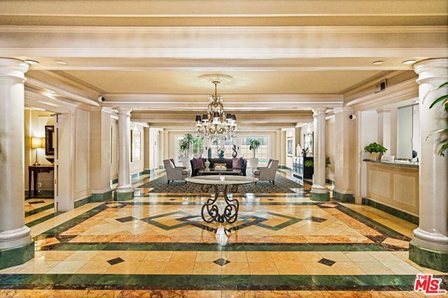 930 N Doheny Drive 308, West Hollywood, CA 90069