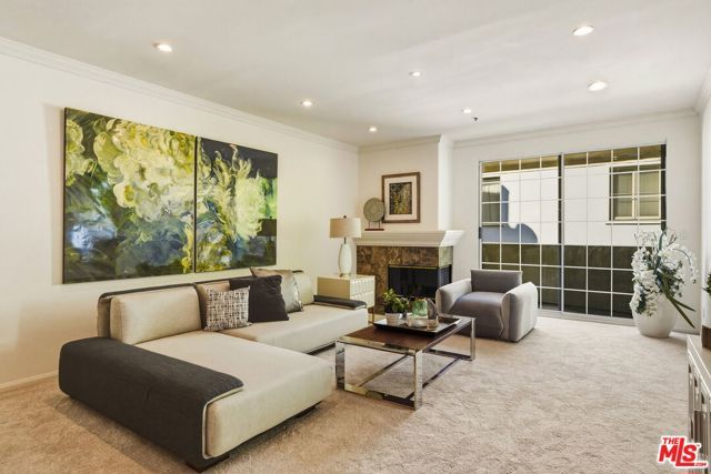 930 N Doheny Drive 308, West Hollywood, CA 90069