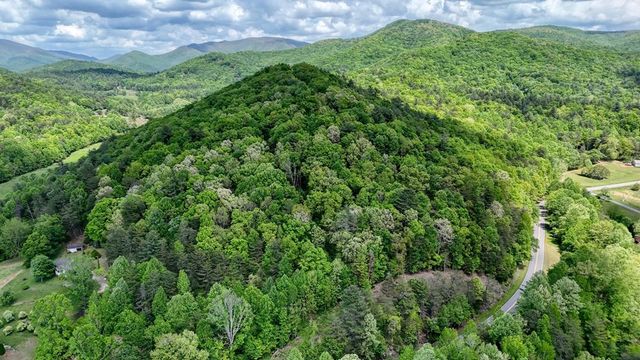 7.12 Russell Scenic Hwy, Blairsville, GA 30512