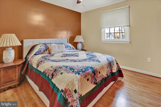 385 VALLEY VIEW DR, New Holland, PA 17557