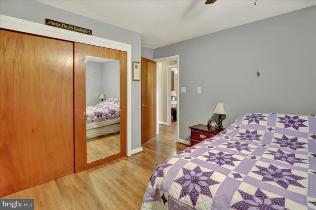 385 VALLEY VIEW DR, New Holland, PA 17557