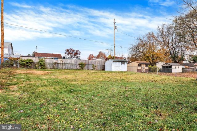 385 VALLEY VIEW DR, New Holland, PA 17557