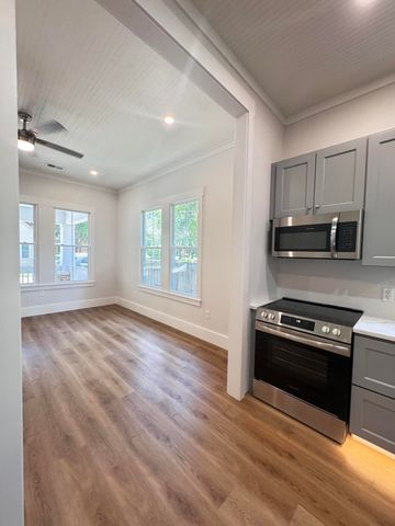 105 Tracy Street, Walterboro, SC 29488