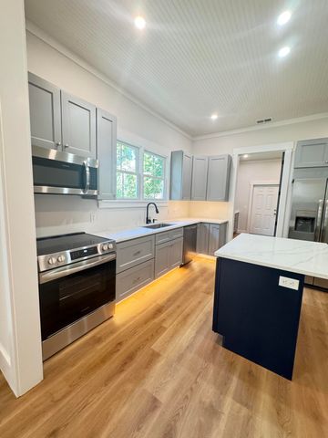105 Tracy Street, Walterboro, SC 29488