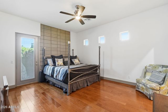 3422 N 60TH Street, Phoenix, AZ 85018