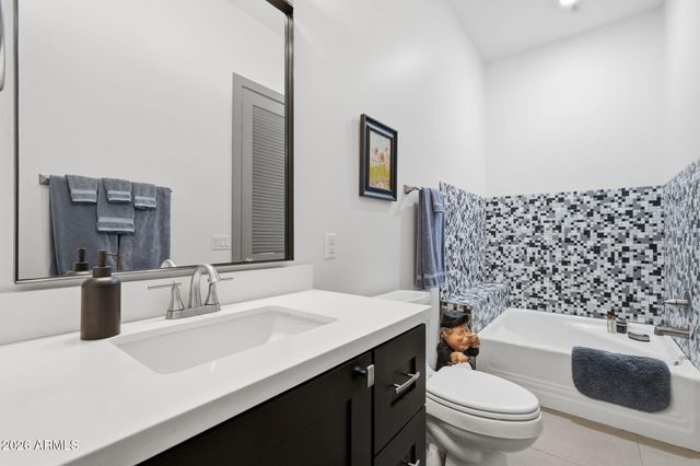 3422 N 60TH Street, Phoenix, AZ 85018