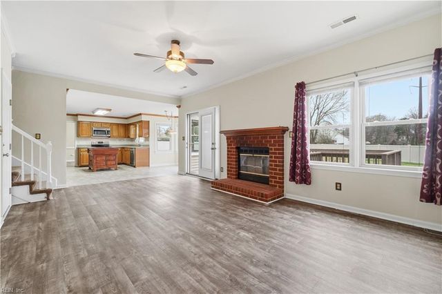 813 Arcadia RD, Chesapeake, VA 23320