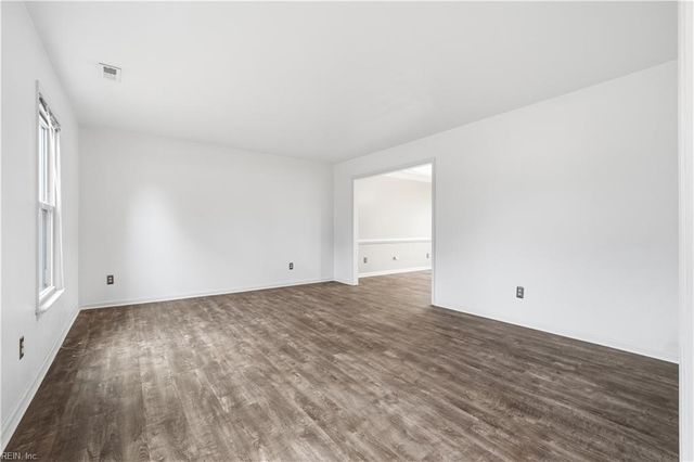 813 Arcadia RD, Chesapeake, VA 23320