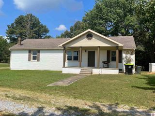 13425 South Road, Cadiz, KY 42211