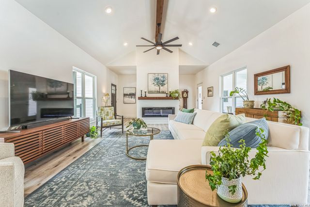 1174 DESIREE ST, Canyon Lake, TX 78133
