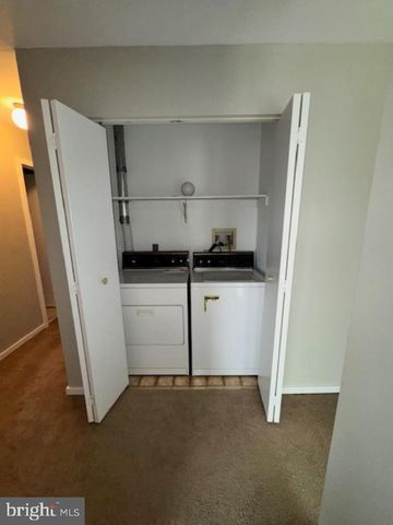 468 LYNETREE DR, West Chester, PA 19380