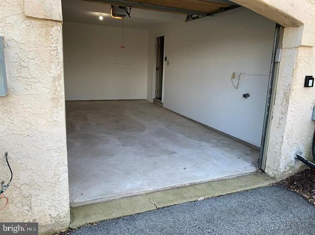 468 LYNETREE DR, West Chester, PA 19380