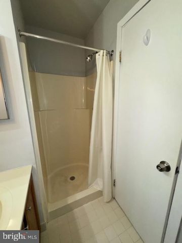 468 LYNETREE DR, West Chester, PA 19380