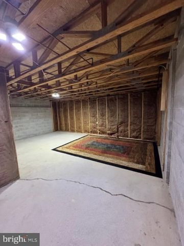 468 LYNETREE DR, West Chester, PA 19380