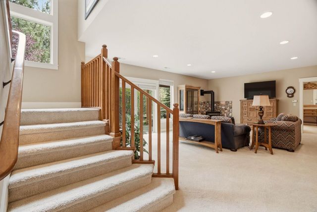 6107 S Summerwood St, Spokane, WA 99224