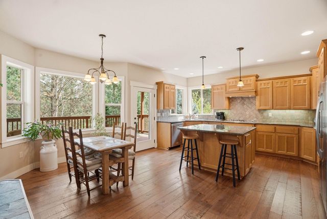 6107 S Summerwood St, Spokane, WA 99224