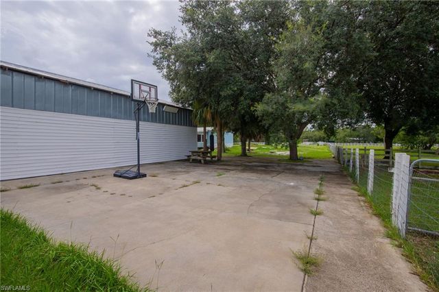 1856 Tampa AVE, Clewiston, FL 33440