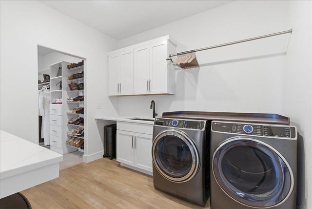 4717 Wild Horse Drive, Cedar Falls, IA 50613