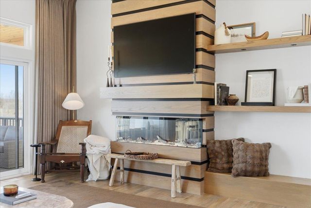 4717 Wild Horse Drive, Cedar Falls, IA 50613