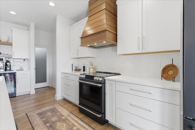 4717 Wild Horse Drive, Cedar Falls, IA 50613