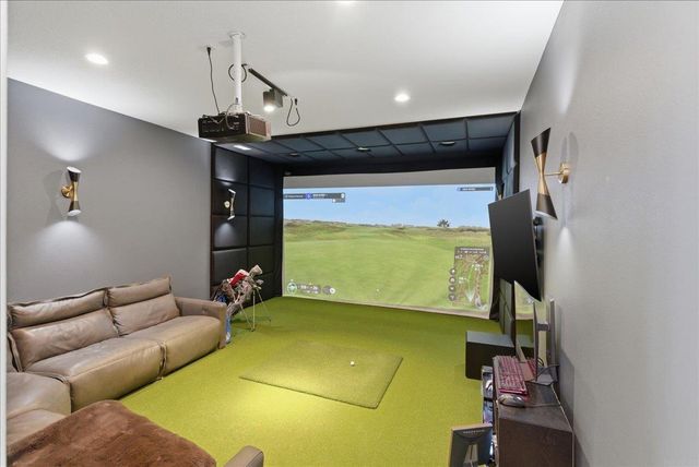 4717 Wild Horse Drive, Cedar Falls, IA 50613