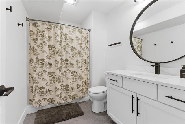 4717 Wild Horse Drive, Cedar Falls, IA 50613