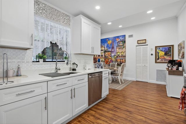 701 NW 41st Ter, Deerfield Beach, FL 33442