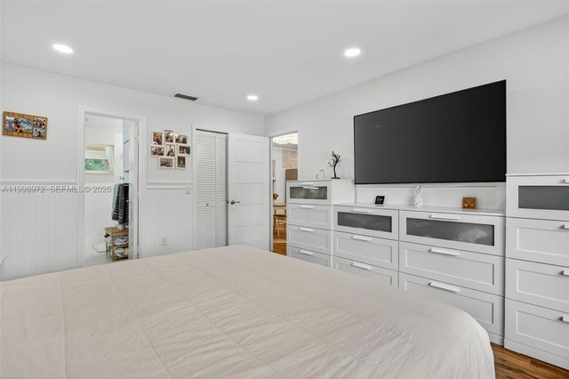 701 NW 41st Ter, Deerfield Beach, FL 33442