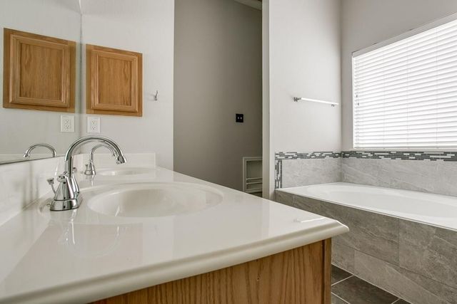 9213 Norfolk Lane, Mckinney, TX 75071