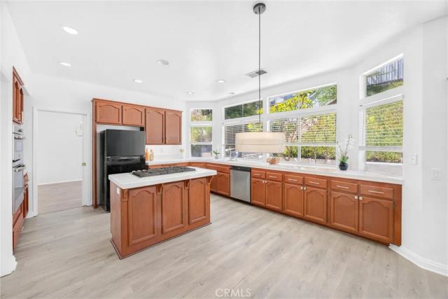 476 Somerset Cir, Corona, CA 92879