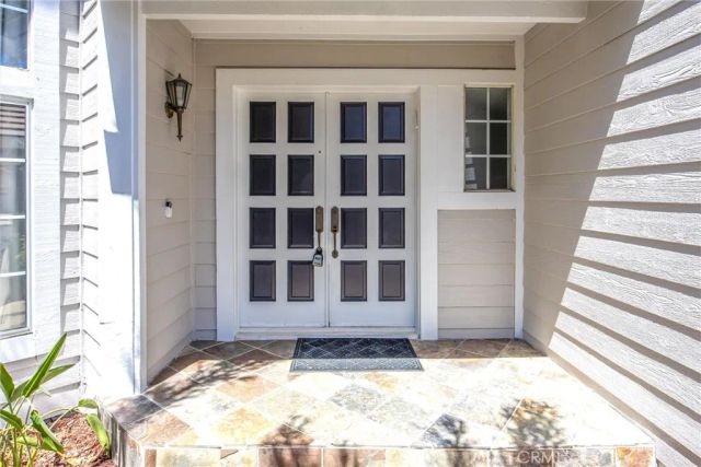 476 Somerset Cir, Corona, CA 92879