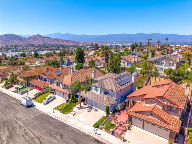 476 Somerset Cir, Corona, CA 92879