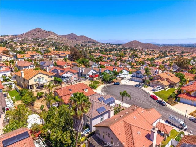 476 Somerset Cir, Corona, CA 92879