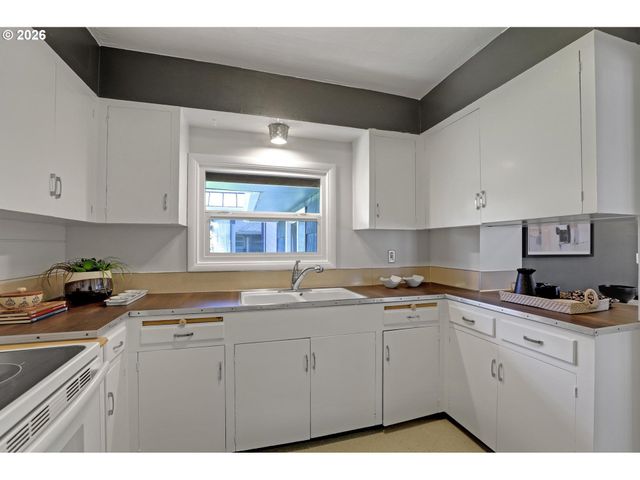 5331 Ne 28TH Ave, Portland, OR 97211