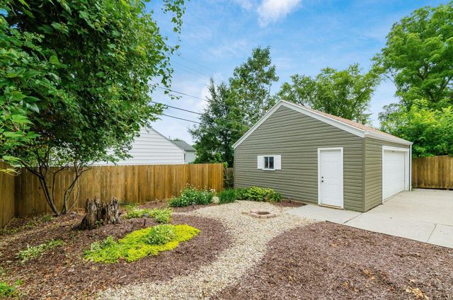 1834 E Beaumont Road, Columbus, OH 43224