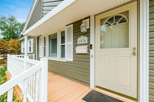 1834 E Beaumont Road, Columbus, OH 43224