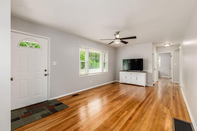1834 E Beaumont Road, Columbus, OH 43224