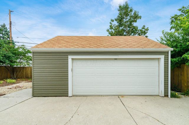1834 E Beaumont Road, Columbus, OH 43224
