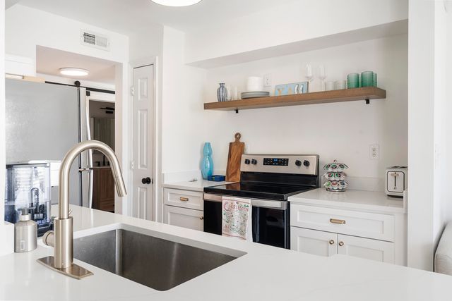 700 Daniel Ellis Drive 5303, James Island, SC 29412