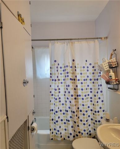 139 Englewood Avenue, Buffalo, NY 14214